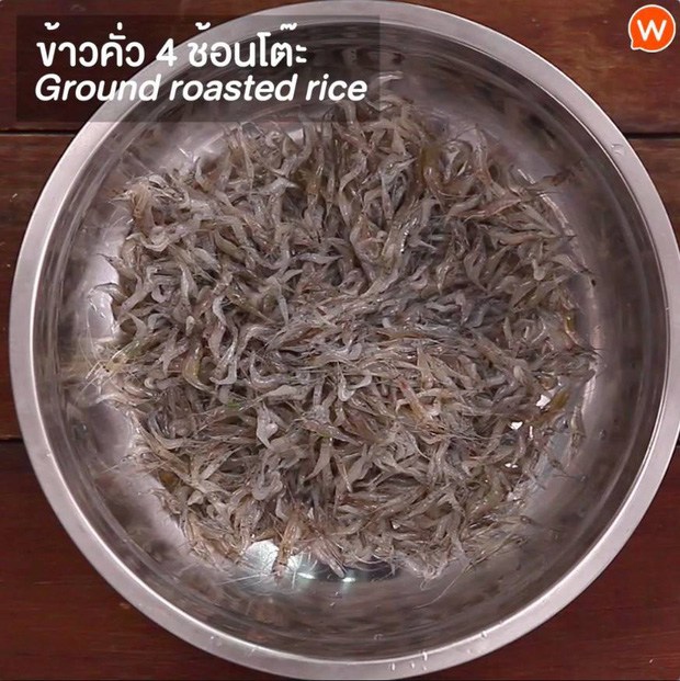 Đặc sản còn sống nhảy tanh tách của Thái, nhìn thì sốc mà ăn vào gây nghiện - 2