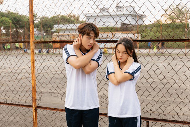 1001 cách amp;#34;cuaamp;#34; trai trẻ của Phạm Quỳnh Anh trong MV mới kết hợp với Ricky Star - 4