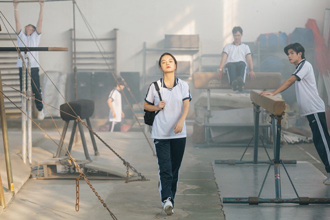 1001 cách amp;#34;cuaamp;#34; trai trẻ của Phạm Quỳnh Anh trong MV mới kết hợp với Ricky Star - 3