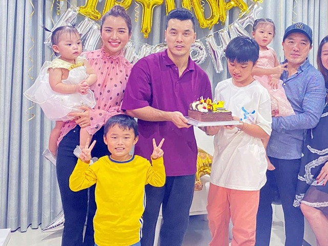 Sao Việt 24h: Vợ Ưng Hoàng Phúc tung ảnh sinh nhật con riêng, bé đã cao gần bằng cha dượng