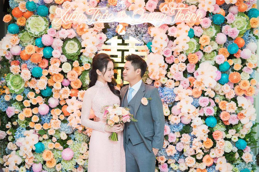 Ảnh đính hôn của thiếu gia Phan Thành và biểu cảm của amp;#34;nam chínhamp;#34; khi hỏi được vợ - 2