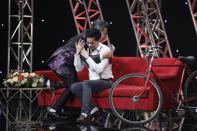 Chênh nhau 2 tuổi, vì sao Ngọc Sơn gọi vị đạo diễn nổi tiếng 50 tuổi là amp;#34;con rểamp;#34; ? - 6