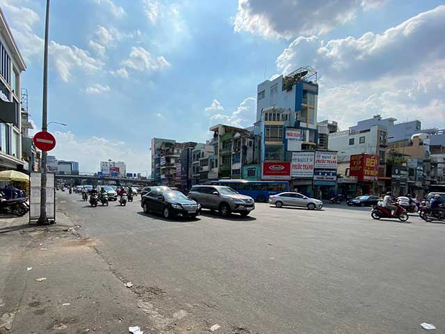 Tin tức 24h: Lời kể bất ngờ của bà ngoại bé 3 tuổi bị mẹ đánh chấn thương sọ não - 3