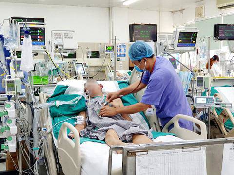 Bác sĩ BV Bạch Mai: Nhiều người đang tự gây hại vì thói quen xấu khi dùng kháng sinh - 2