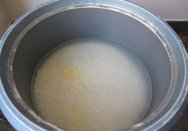 Đừng chỉ cho nước vào gạo khi nấu cơm, nhớ 4 điều này cơm trắng, ngon dẻo, trong veo - 5