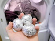 Nhà đẹp - Học hàng xóm bỏ 3 cục giấy bạc vào máy giặt, tôi hối hận vì không biết sớm hơn