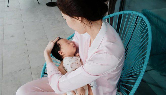 Diện mạo amp;#34;soái caamp;#34; của con trai Đặng Thu Thảo làm bố Trung Tín lo lắng, sợ bị amp;#34;tuột hạngamp;#34; - 1