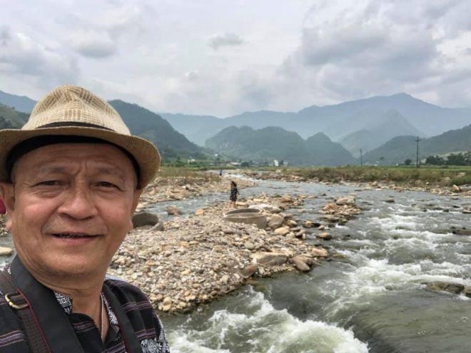 Ông dành nhiều thời gian để đi du lịch, an hưởng tuổi già 