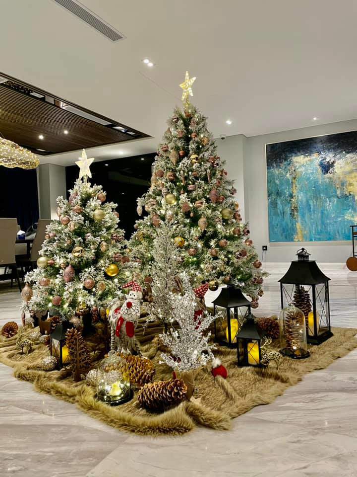 Năm đầu tiên đón công chúa, Cường Đô La trang trí nhà cửa Giáng Sinh to hơn hẳn năm ngoái - 4