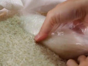 Bếp Eva - Con dâu giấu củ cải vào thùng gạo mẹ chồng không hiểu, vài ngày sau mới thấy điều kỳ diệu