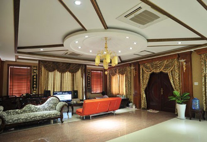 Đại gia Việt sở hữu biệt thự 100 tỷ đồng, 6 lần tổ chức đám cưới nhưng không thành - 8