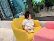 Làm mẹ - Con gái Cường Đô La có mái tóc tự nhiên hệt các em bé từng làm thế giới mê mẩn