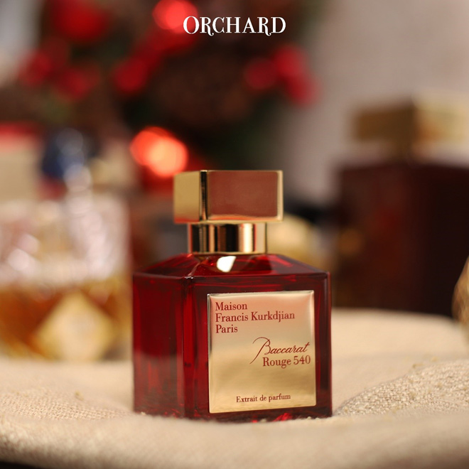 Top nước hoa hương ấm áp được yêu thích mùa Giáng sinh năm nay - 5