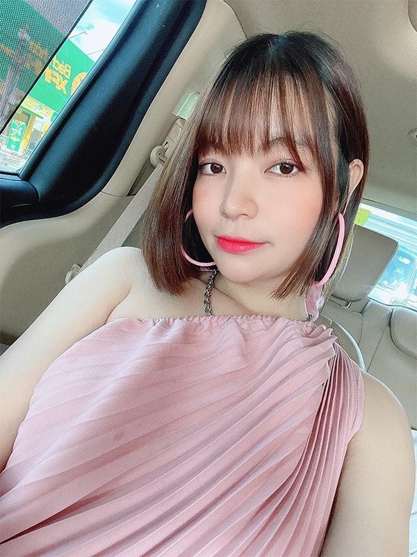 Vợ bầu 8 tháng đã đẻ, nhìn bàn tay con gái sinh non 1,9kg của Mạc Văn Khoa mà thương - 4