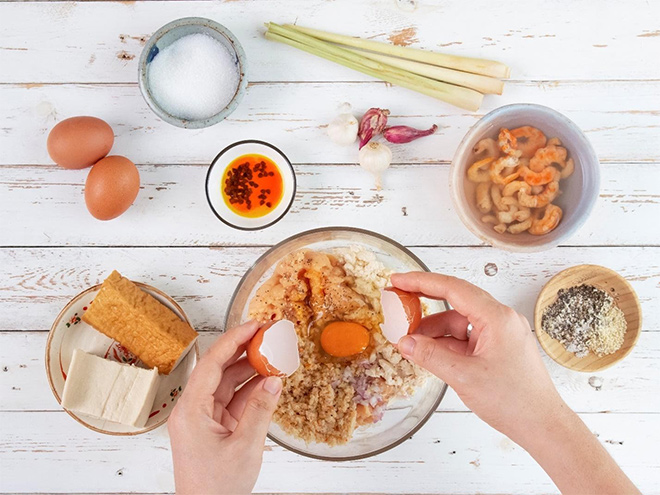 Công thức món lẩu riêu gà “thần thánh” của Vlogger đình đám Helen’s Recipe amp;#34;cânamp;#34; mọi cuộc vui cuối năm - 4