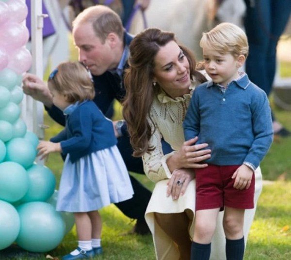 Công nương Kate và Hoàng tử William cứ ngọt ngào suốt 20 năm: Bí quyết là đây! - 10