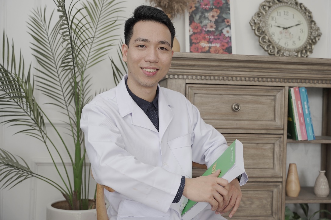 Bác sĩ Đoàn Hải Đăng – Người sáng lập Group Bí quyết chăm con - 2
