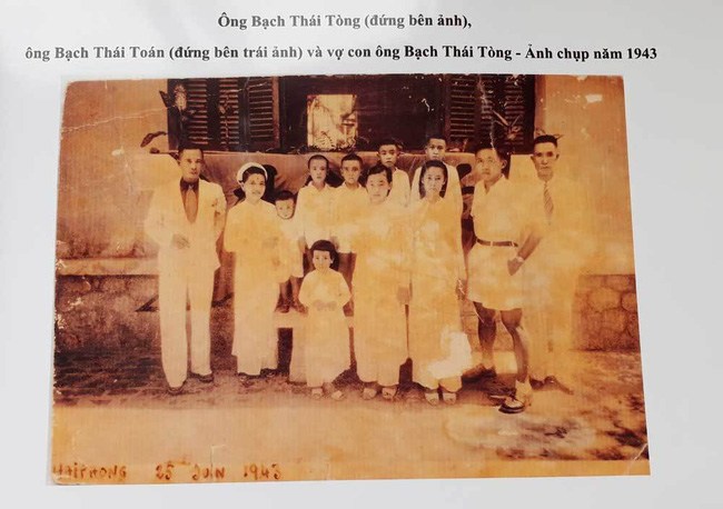 Đám cưới “chơi ngông” bậc nhất đất Việt: Rải thiệp cưới bằng máy bay, ai bắt được ăn miễn phí - 4