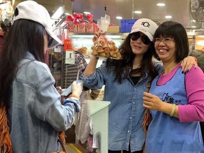 Là đại gia, Trương Bá Chi vẫn mua hàng giá rẻ vì nuôi 3 con, nghe số tiền mà sốc - 3