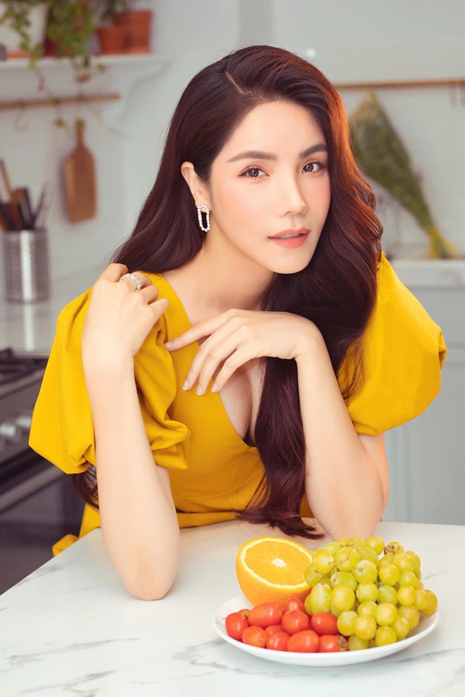 Cưới vội chồng đại gia, ở nhà 600m2, mỹ nhân 3 con bị hỏi: amp;#34;Nhiều tiền cần gì đi hátamp;#34; - 2
