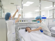 Sức khỏe - Cô gái 27 tuổi đột quỵ sau tắm đêm: Chuyên gia khuyên gì để tránh đột quỵ trong mùa lạnh 