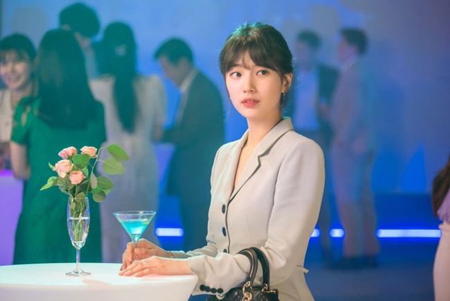 Top 10 diễn viên truyền hình nổi tiếng nhất Hàn Quốc 2020: Kim Tae Hee mất hút - 7