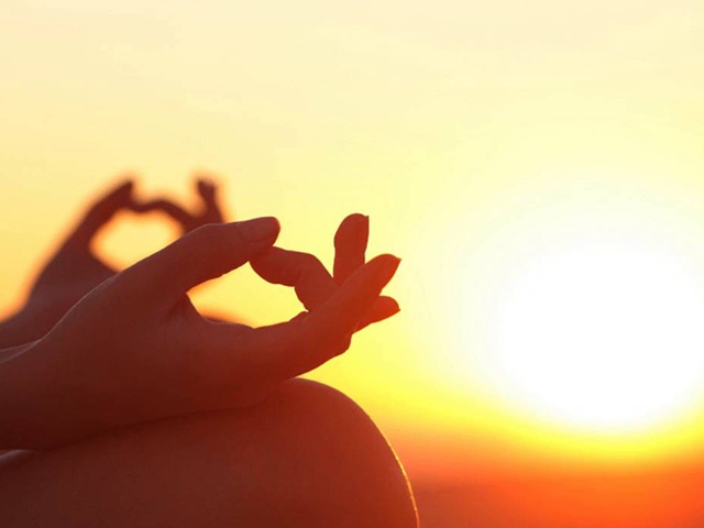 Người khôn nói ít nghe nhiều: 10 điều nhất định dặn mình phải giữ miệng - 2