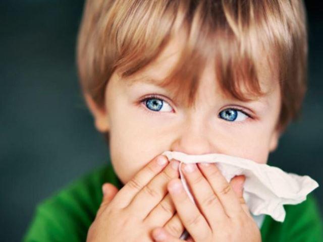 Trẻ 3 tuổi bị sốt và nôn, mẹ nên làm gì? - 3