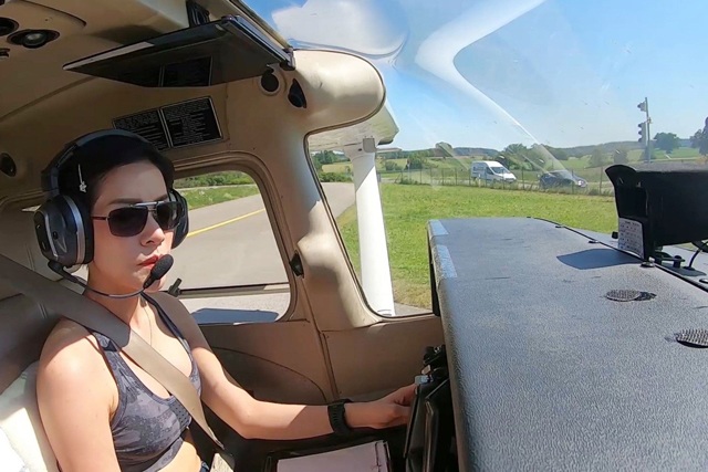 Hoàng quý phi Thái Lan bị phát tán 1.400 ảnh nhạy cảm, dư luận amp;#34;đàoamp;#34; lại scandal cũ - 6