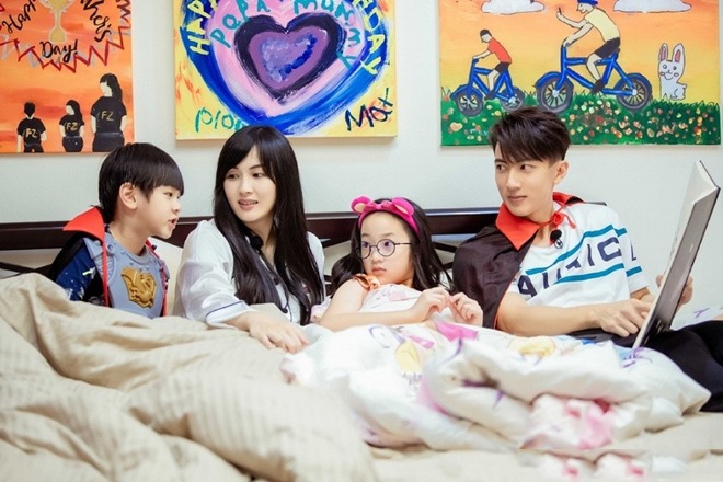 Tài tử giấu vợ như giấu vàng con gái 10 tuổi ngày càng phổng phao, xứng đáng thi hoa hậu - 11