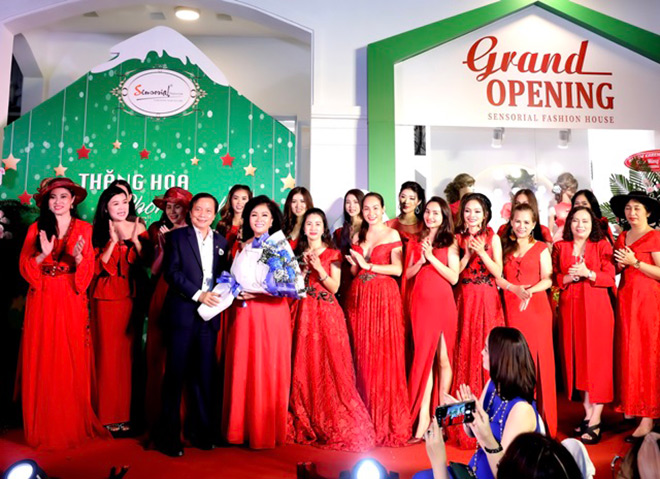 Doanh nhân và người nổi tiếng chúc mừng Sensorial Fashion House khai trương - 2
