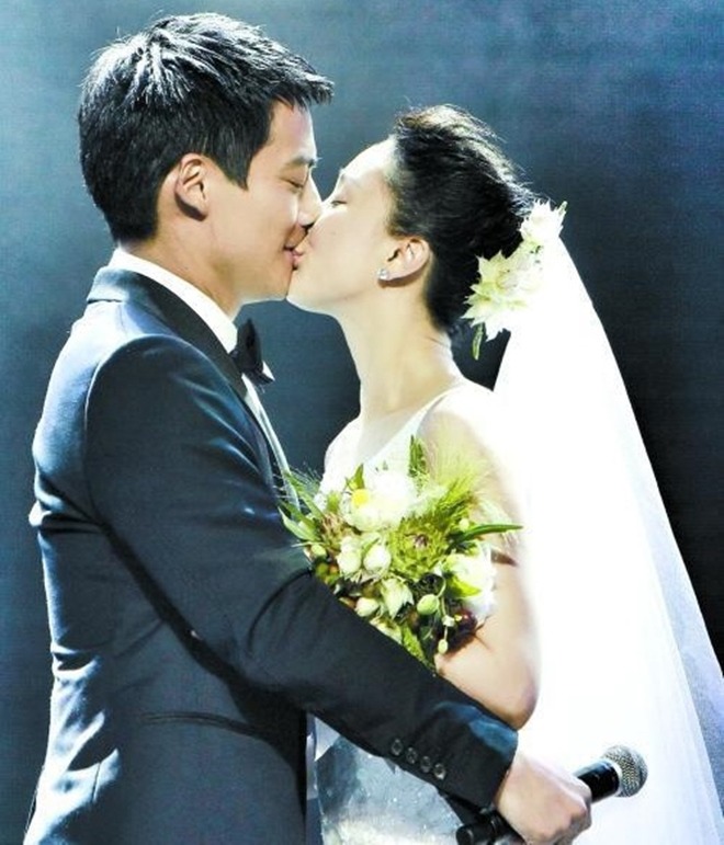 Chân dung người đẹp hôn chồng Châu Tấn ép cô công khai chuyện ly hôn giấu kín - 9