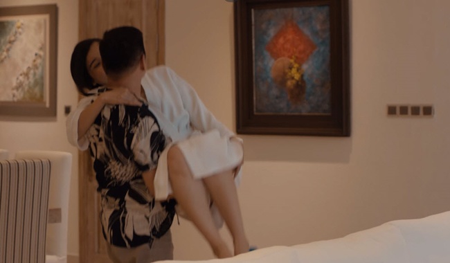 Quang Minh chạy sô nửa đêm: Vừa ngủ cùng amp;#34;sugar babyamp;#34;, lại lao về với vợ - 8