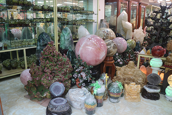 Đá Quý Mừng Chám - Tinh hoa của thiên nhiên dưới bàn tay con người - 2