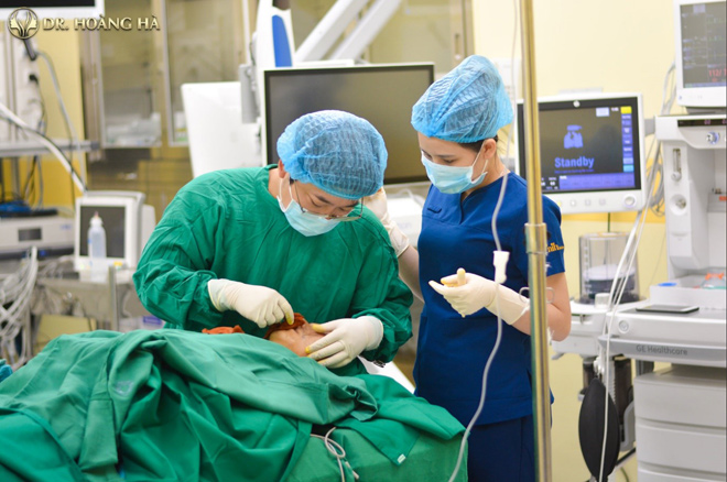 Dr Hoàng Hà: 5 yếu tố quyết định 1 ca PTTM thành công - 2