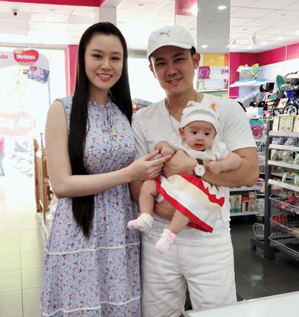 Vân Quang Long và vợ trẻ kém 10 tuổi từng cố mãi mới có con, thương vợ bầu hết mực - 1
