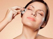 Bí quyết làm đẹp - Hướng dẫn cách trị thâm giảm quầng mắt hiệu quả bằng đá