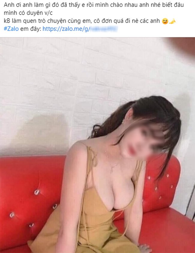 Đăng ảnh các cô gái lộ vòng 1 giấu kín danh tính, những quý cô này là ai? - 1