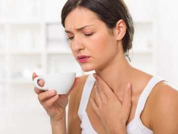 Viêm họng kiêng ăn gì? Các loại đồ ăn khiến bạn đau họng mãi không khỏi