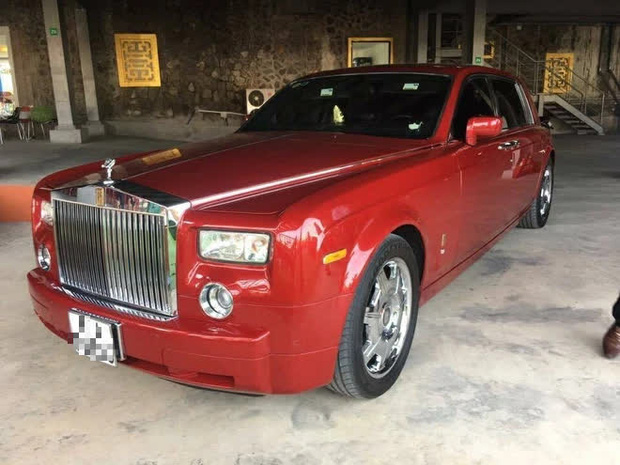 Bà Phương Hằng cho biết mình chỉ thích “chơi” xe đời mới và không đụng hàng. 