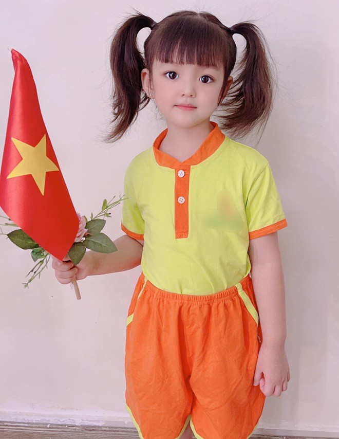 Xưa đầu trọc lốc, bé gái Hà Nội giờ xinh như búp bê, nổi tiếng phim Hương vị tình thân - 19