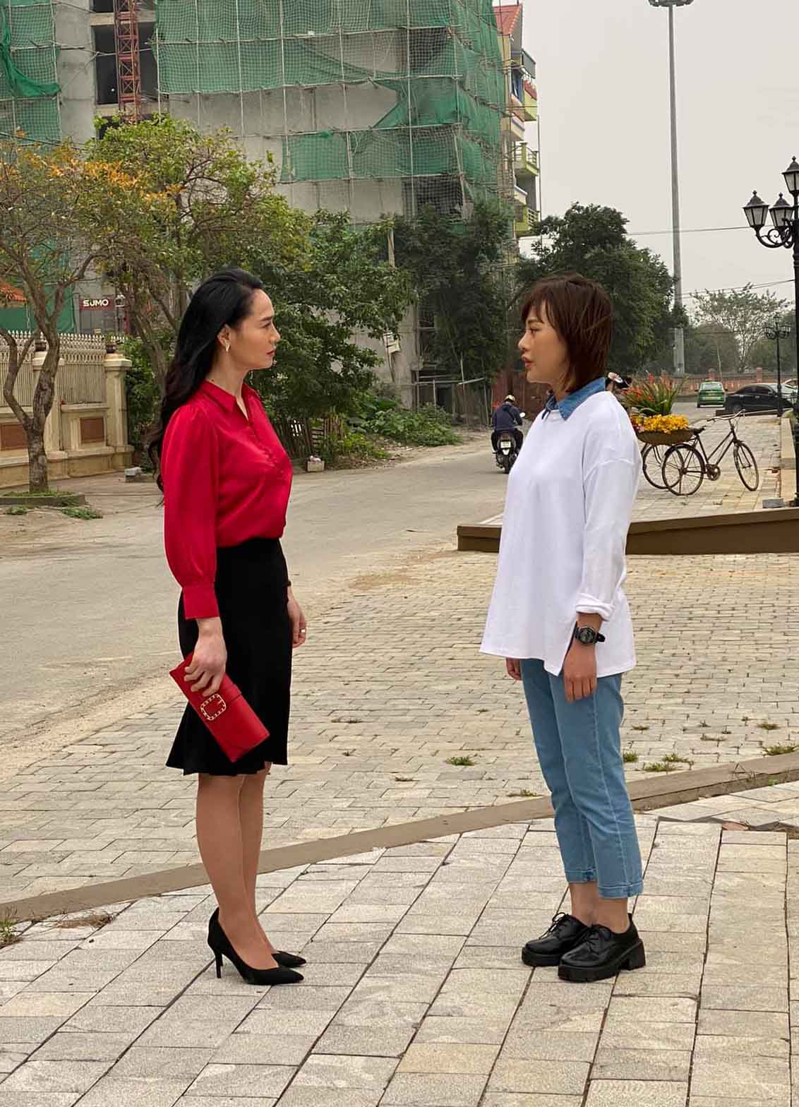 Lại amp;#34;sửa nhẹamp;#34; một điểm, Phương Oanh tự tin khoe sắc bên bà Xuân mà không còn bị dìm - 8