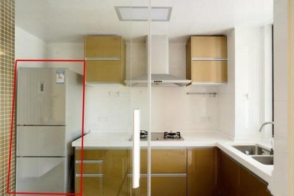 Tủ lạnh nên đặt trong bếp hay phòng khách? Nhiều nhà đã làm sai suốt nhiều năm mà không biết - 3