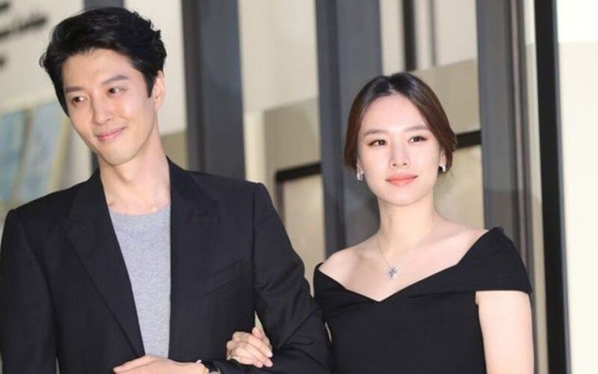 Cặp đôi hiện giờ đã không còn bên nhau.