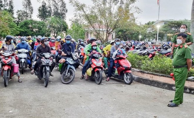 Người dân Quảng Nam vào Đà Nẵng không phải xét nghiệm khi tiêm đủ 2 mũi vaccine. Ảnh minh họa