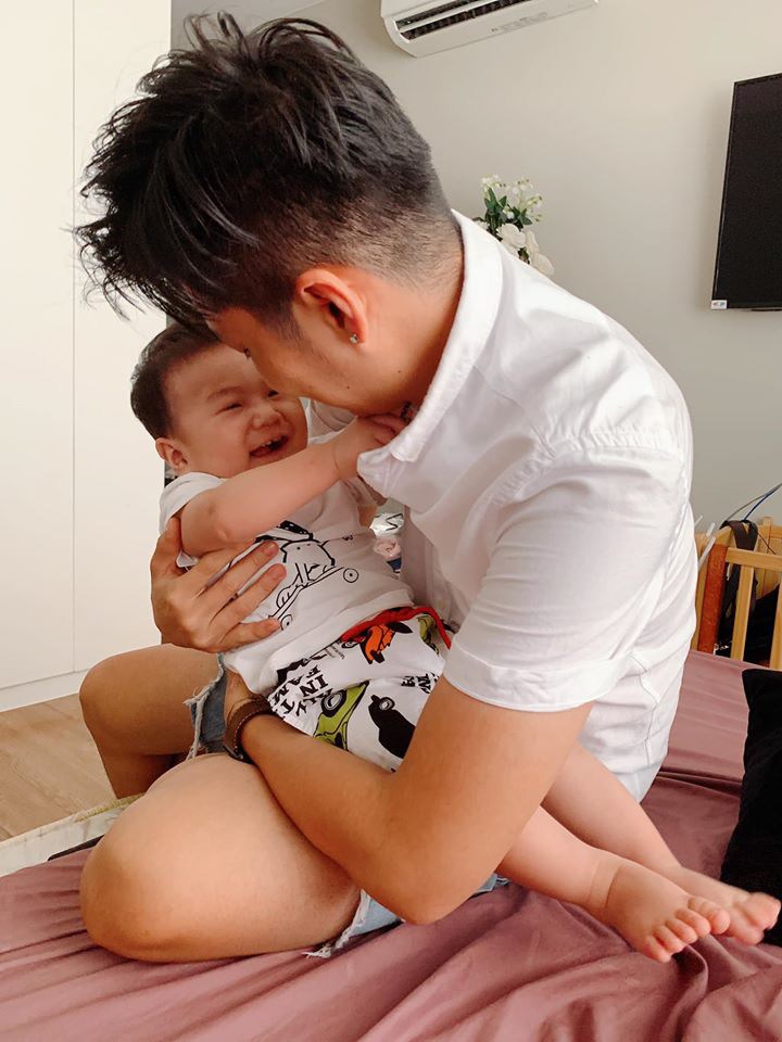 3 năm trước Lâm Khánh Chi sang Thái nhận con từ người đẻ hộ, giờ cậu bé đẹp như Hàn - 3