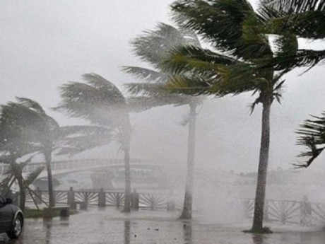 Bão số 7 đã gây mưa to gió giật nhiều nơi trên đất liền: Tâm bão vào những tỉnh nào?