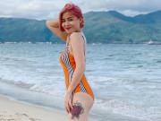 Làm đẹp - Vẻ đẹp gợi cảm khác xa trên màn ảnh của nữ MC có nhiều hình xăm nhất VTV