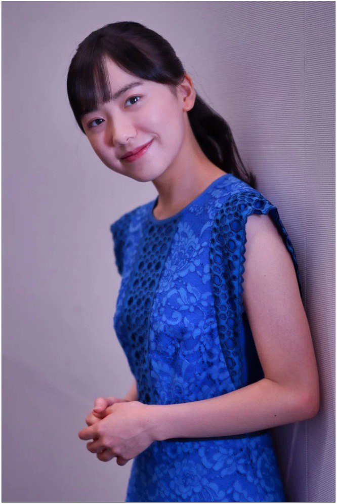 Màn lột xác của cô bé nhận được khá nhiều tình cảm của khán giả.