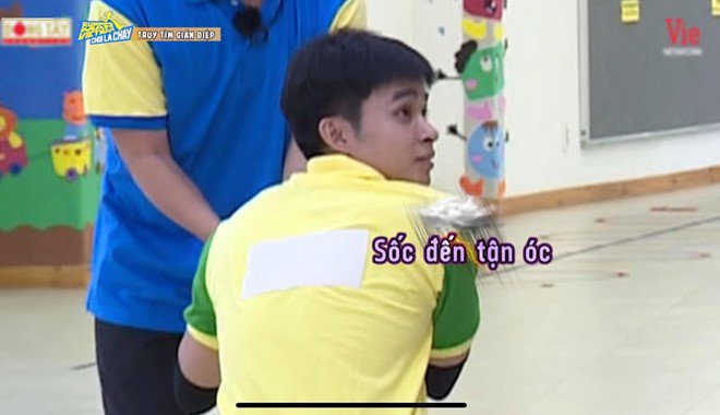 Lan Ngọc tụ tập cùng dàn sao Running Man tại nhà nhưng đôi tay amp;#34;dị dạngamp;#34; gây chú ý - 14